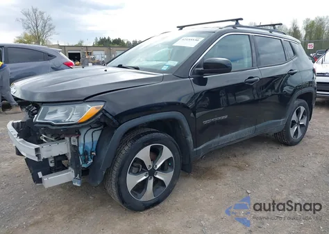 2020 Jeep Compass Latitude 4X4 from USA, damaged, VIN 3C4NJDBBXLT256632